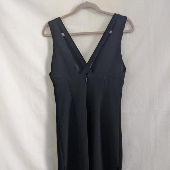 BCBGeneration | Black Sleeveless with Band Detail Cocktail Dress - Picture 5 of 9